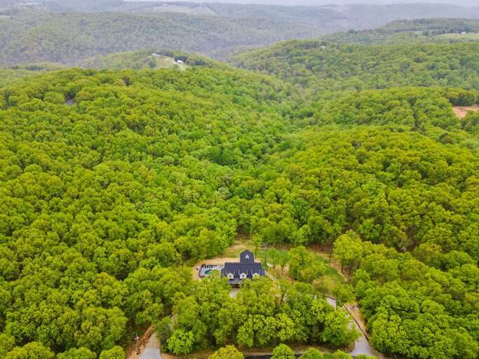 The epitome of seclusion in the Ozarks!