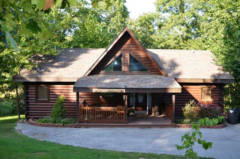 Ya'll come on over and enjoy yourselves in the Lone Star