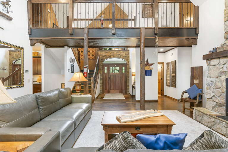 Blue Eye Home Rental