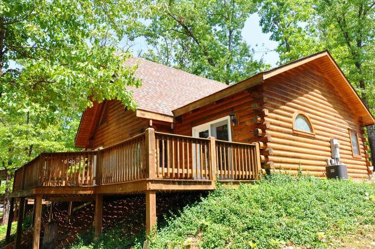 All Wood Branson Log cabin rental