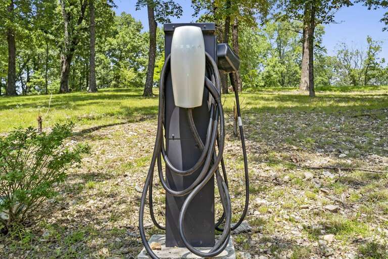 Tesla and Universal car charger Tesla and Universal car charger