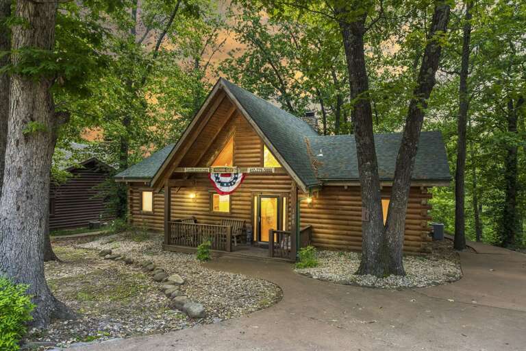Dogwood Tree Cabin Dogwood Tree Cabin