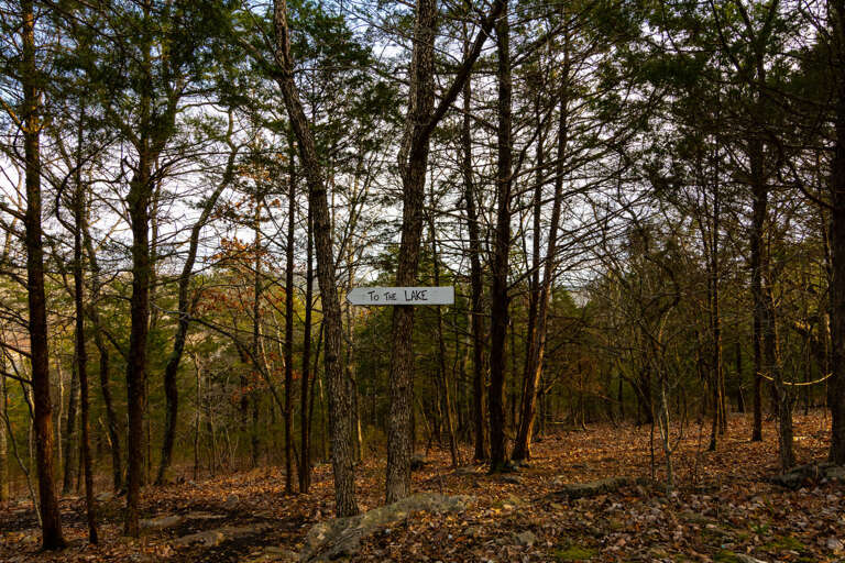 Marked trail to the lake!!