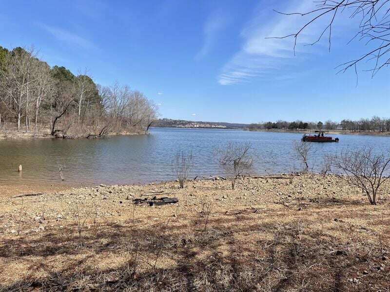 Once Upon A View 3 Bedroom Vacation Rental Property in Blue Eye MO (157010) Find Rentals