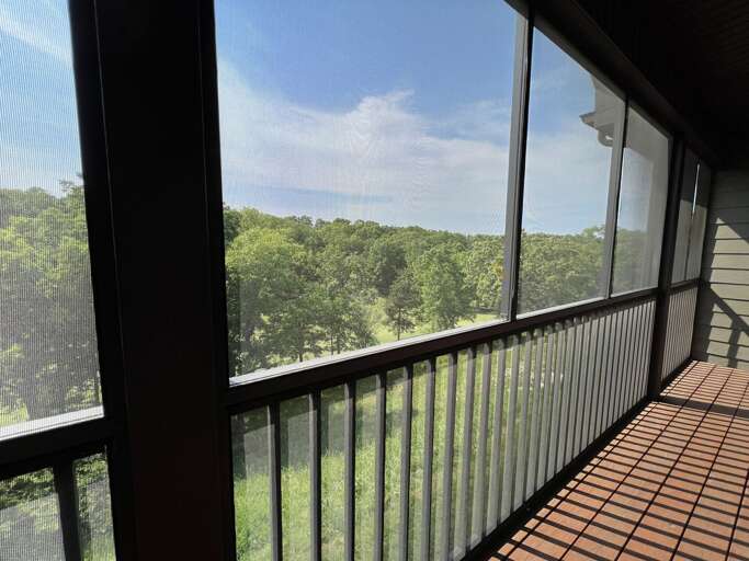 Screened in porch!!