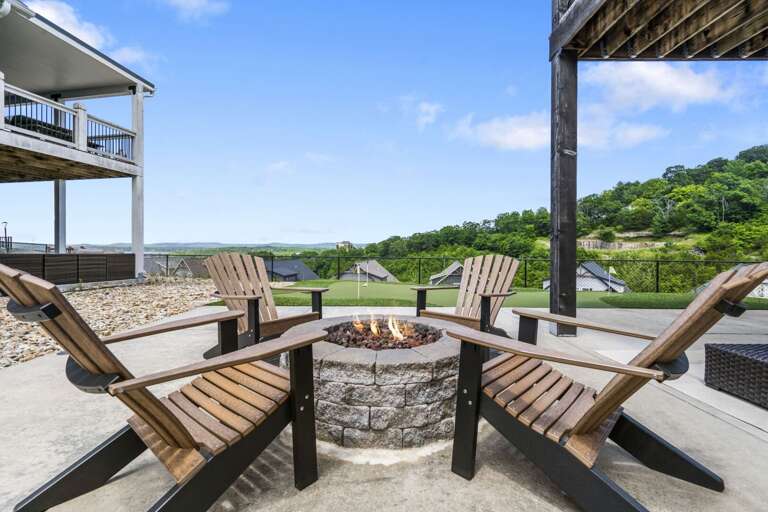 Lakeview Green Lodge at Chateau Cove