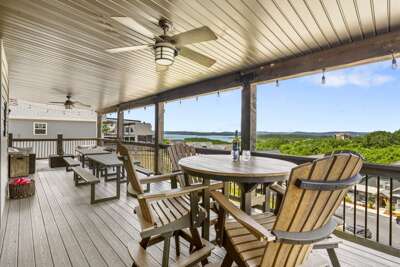 Lakeview Green Lodge at Chateau Cove