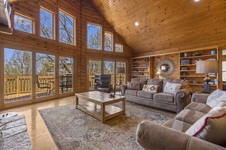 Hideaway Lodge at Tablerock Lake