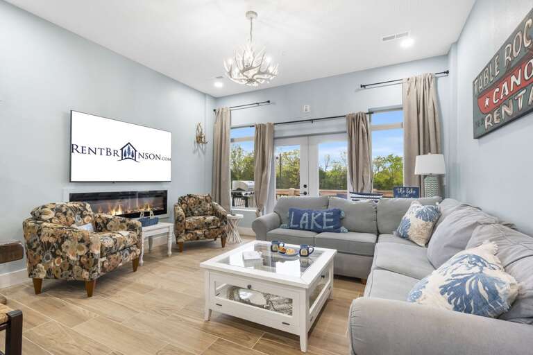 Vacation Rental Living Room With Comfortable Seating And Decorative Accents