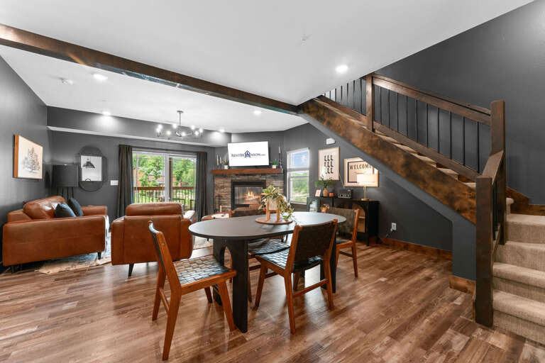 Oak and Embers Cottage