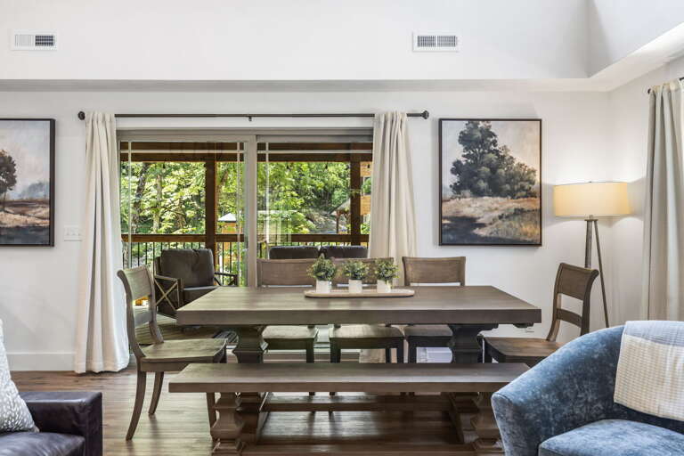 Vacation Rental: Vibrant View, Vivid Vegetation Visible Through Ample Windows, Velvet Chairs, Vintage Vibes