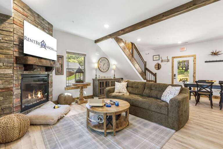 Hollister Rental Rental
