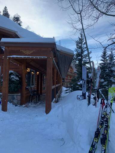 Ski storage
