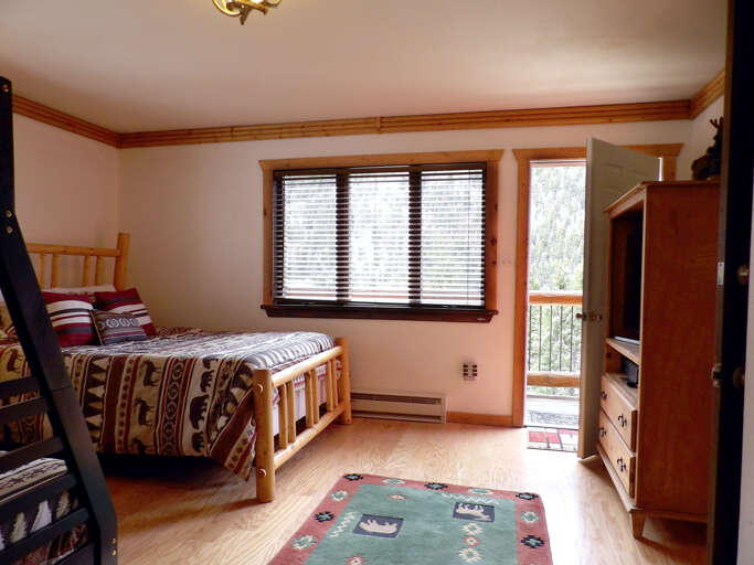 Second bedroom porch entrance