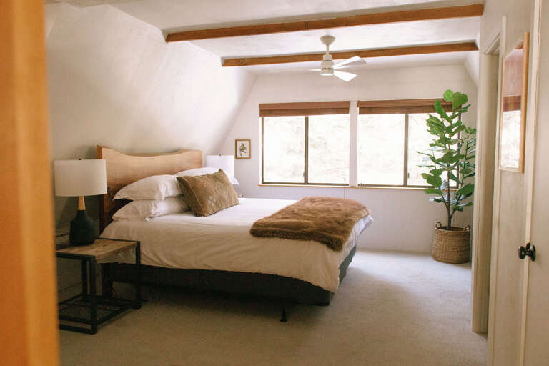 Upstairs master Bedroom with King Bed