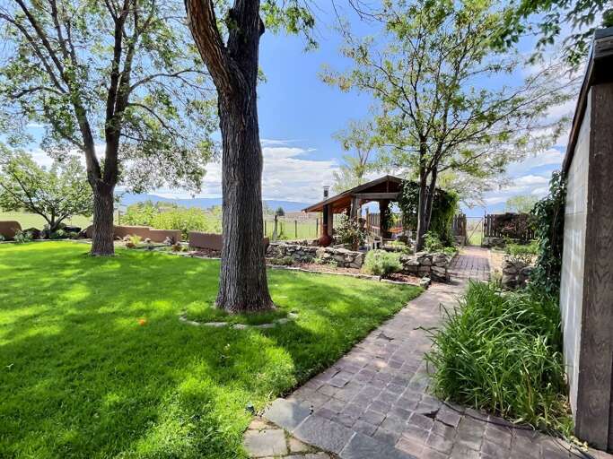 Court yard and garden area