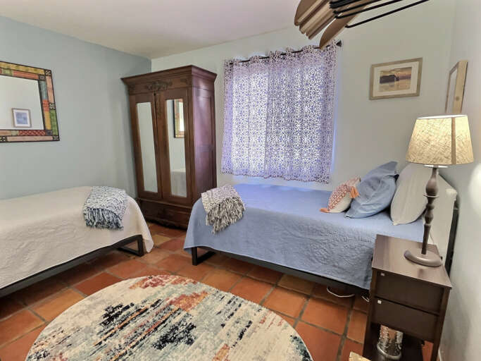Twin bedroom