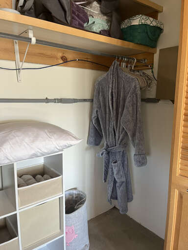 Guest bedroom closet