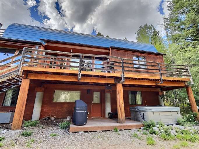 The whole house with grill and hot tub