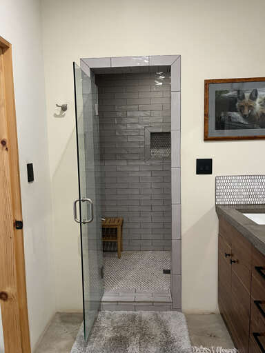 En suite master shower