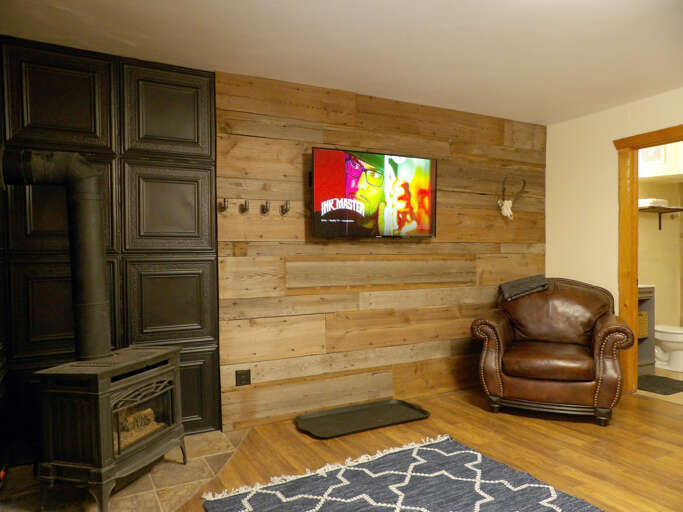 Living Room with Gas Fireplace