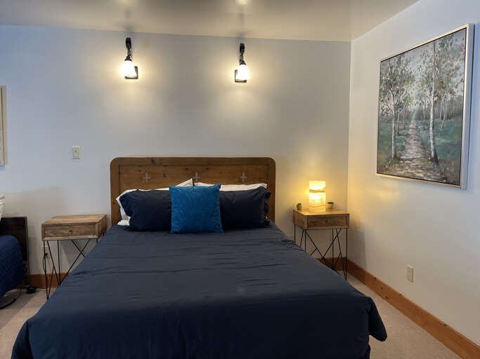 queen twin bedroom