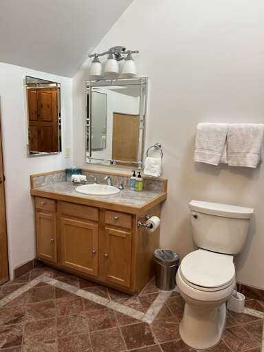 Hallway bathroom full bath