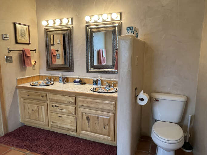 Primary bedroom ensuite bath