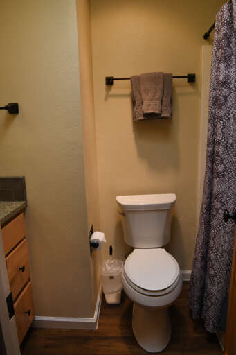 Queen bedroom bathroom