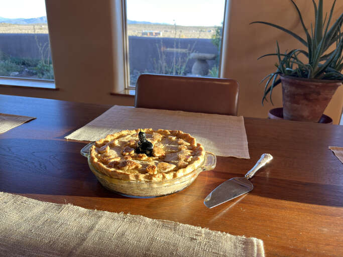 Cooking and baking tools and service ware are provided