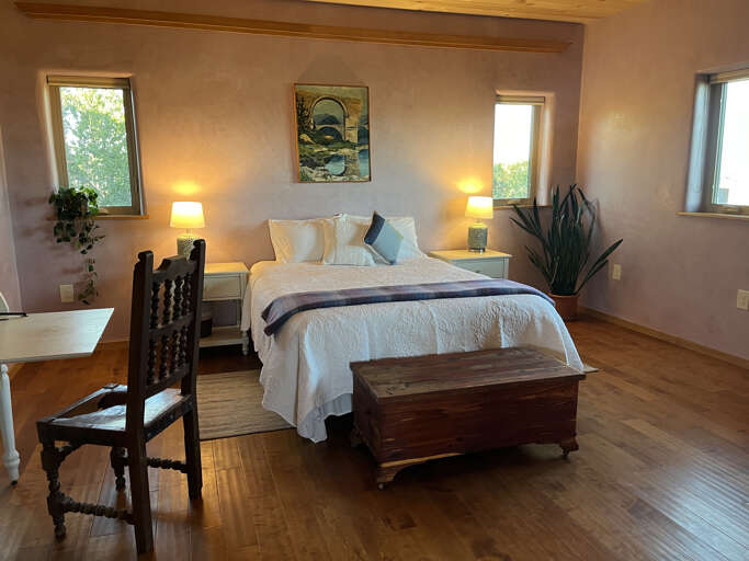 Queen bedroom
