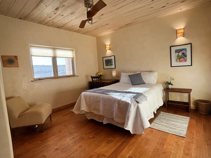 Guest queen bedroom