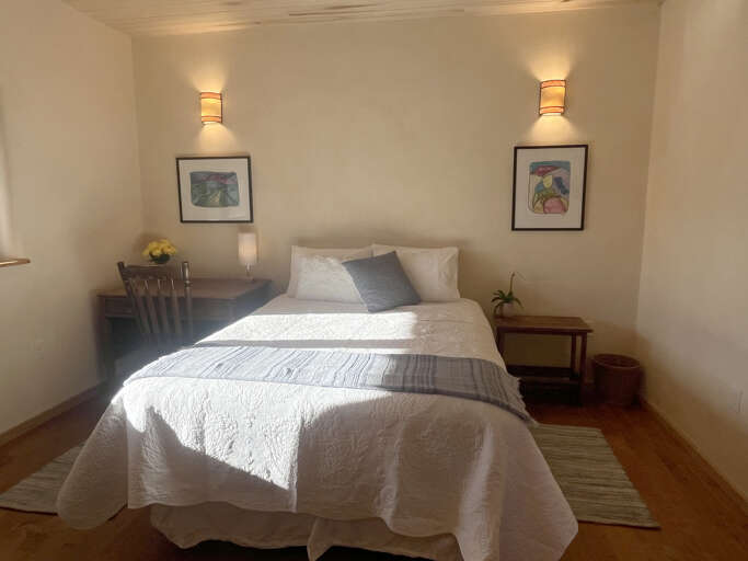 Guest queen bedroom