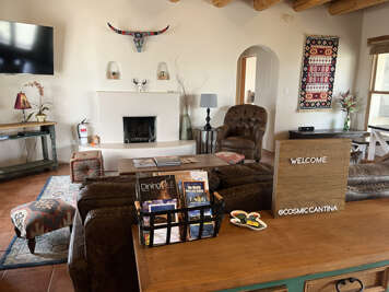 Great comfy livingroom with lots of light