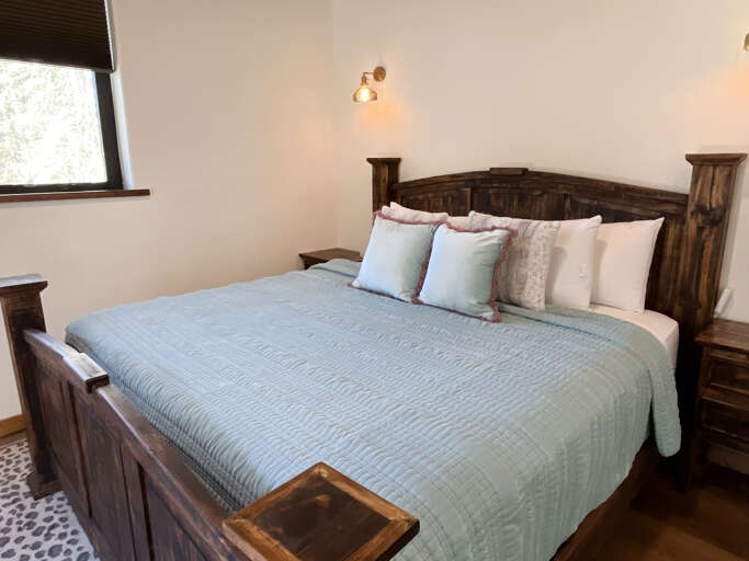 primary-bedroom1