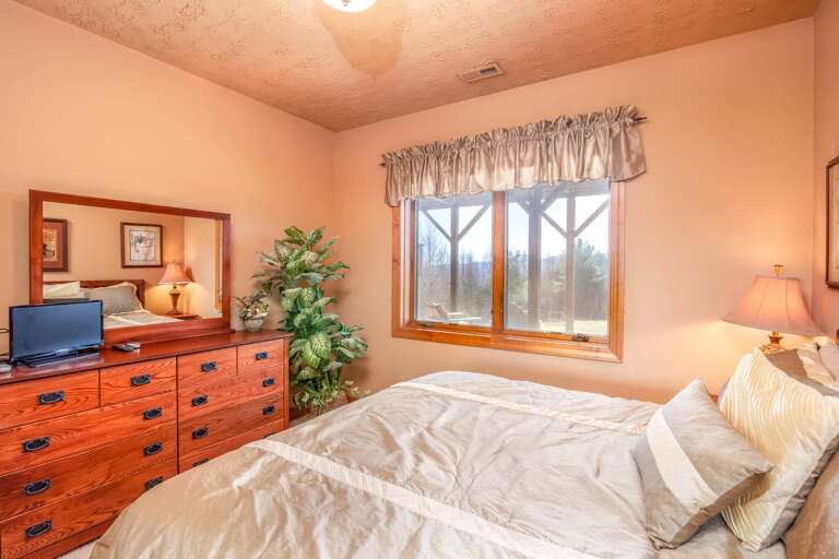 King Bedroom 2 King Bedroom 2