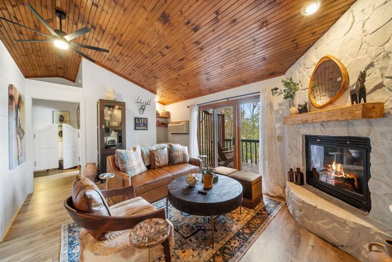 Welcome to Algonquin Cottage!