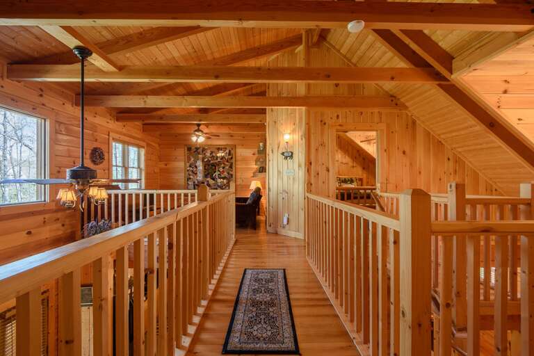 Catwalk connecting Upstairs Bedrooms Catwalk connecting Upstairs Bedrooms