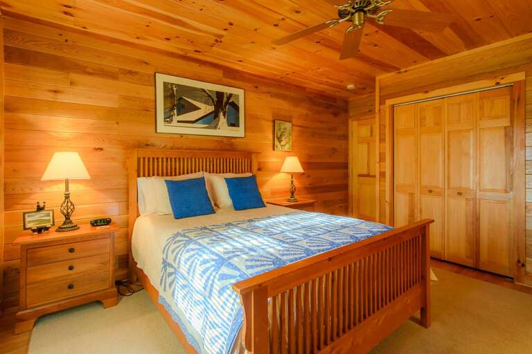 Queen Size Bed Queen Size Bed