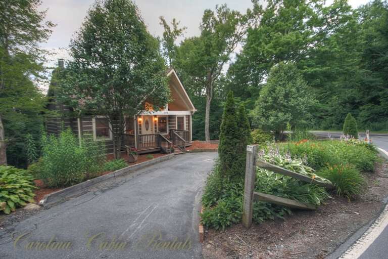 Appalachian Breeze Paved Driveway