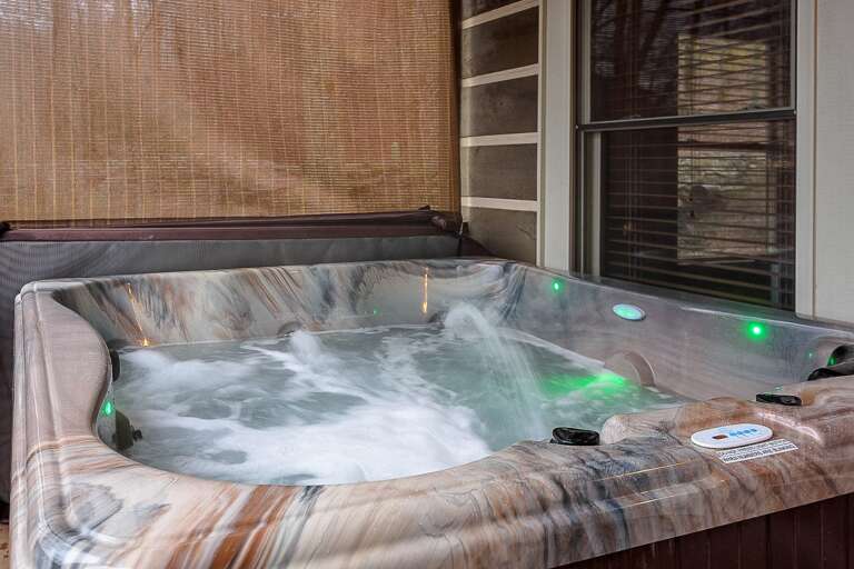 Hottub at Appalachian Breeze