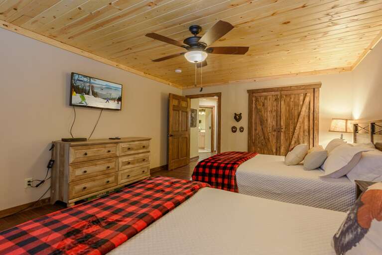 Bedroom with 2 Queens, HDTV and Double Closet