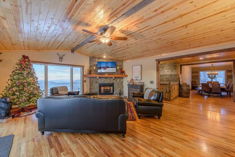Living Room with HDTV and Mountain Views