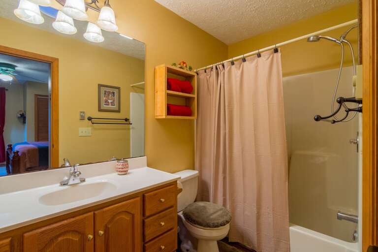 Master Bathroom Master Bathroom