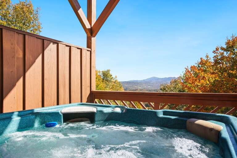 Hot tub with an amazing view ti Grandfather Mountain