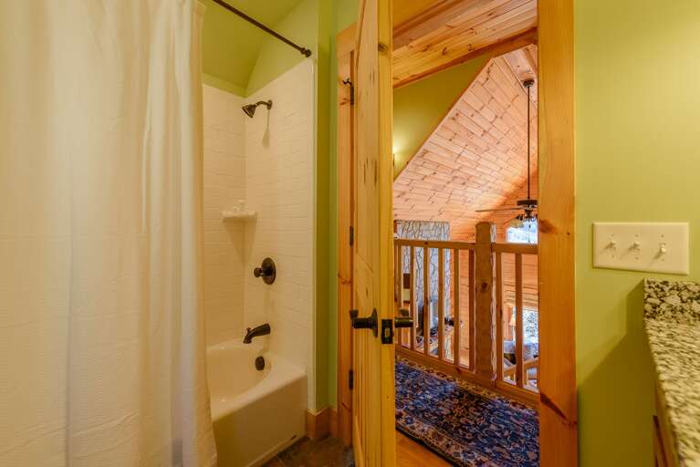 Upstairs Hallway Full Bathroom