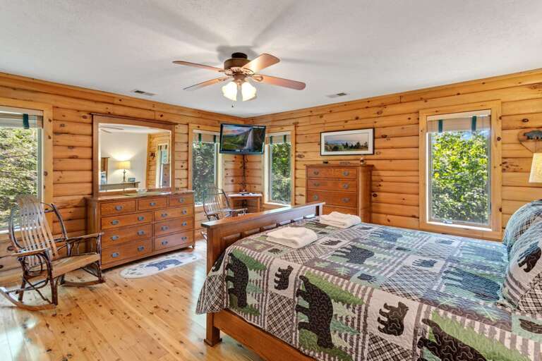 Queen Master Suite with HDTV