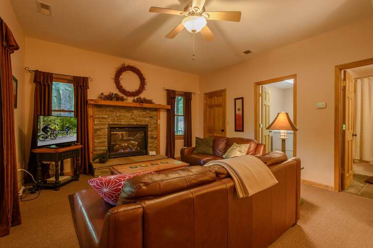 Boulder Falls Retreat Second Den with Flat Screen TV and stone gas fireplace Boulder Falls Retreat Second Den with Flat Screen TV and stone gas fireplace