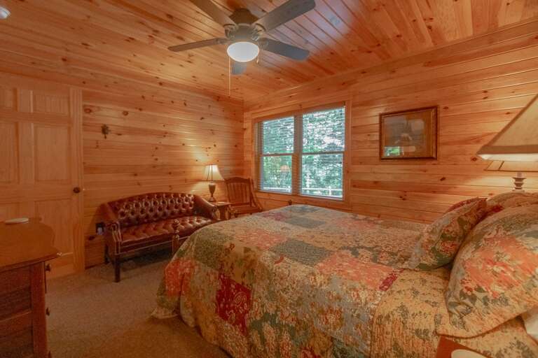 Main floor queen bedroom