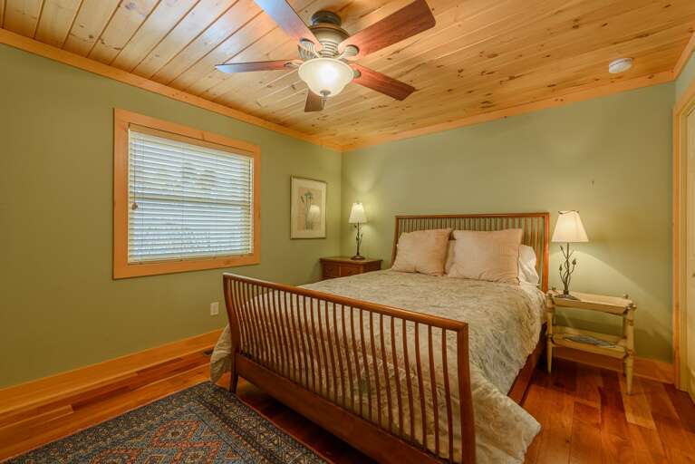 Main Level Queen bedroom Main Level Queen bedroom